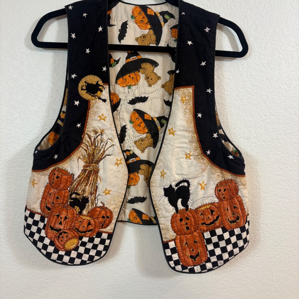 Quilted Vest Womens M Black Halloween Broomzelda Witch Cat Teddy Bear Teacher